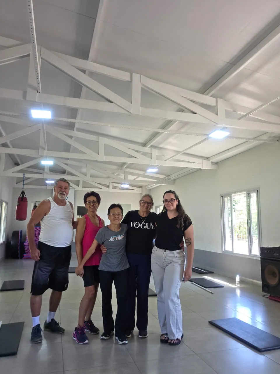 Participantes reunidos depois de uma atividade.